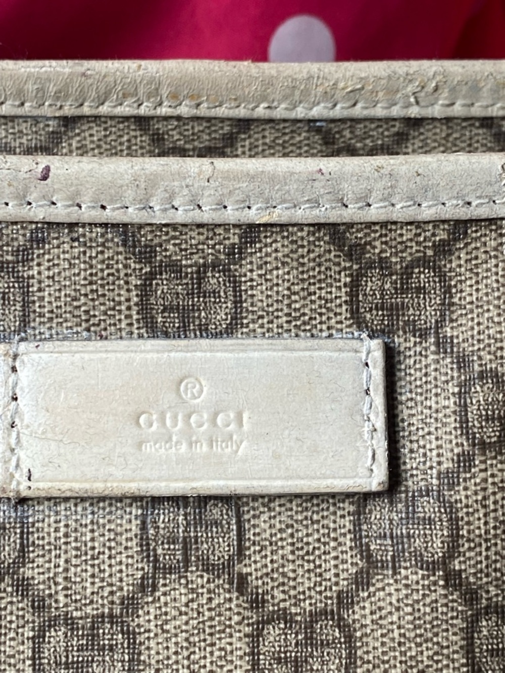 Gucci Beige GG Supreme Canvas Tote with Cream Leather Trim - Picture 3 of 17
